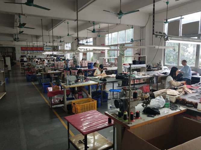 邵翔公司 深耕皮革毛皮制品，拓展货运经营新篇章